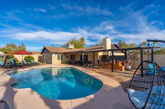 Scottsdale Oasis: Pool & Game Room