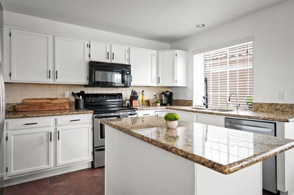 Heated Pool 3BR Retreat – Estrella Mountain