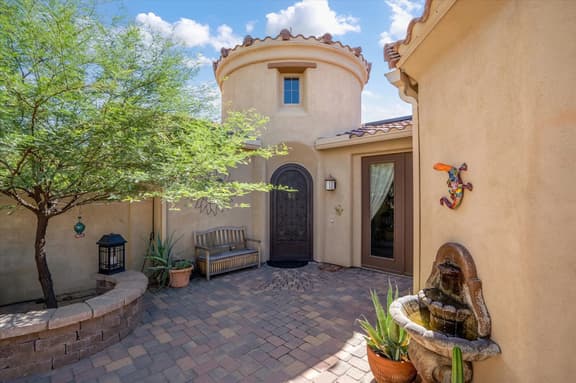 Estrella Golden Oasis | Mountain view back yard!