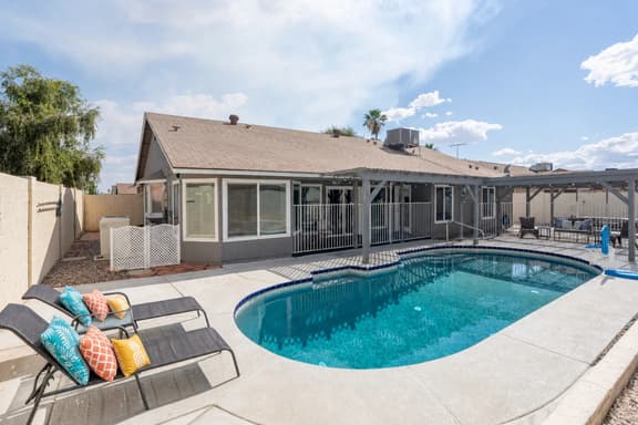 The Cherry Hill Hideaway - Image 1